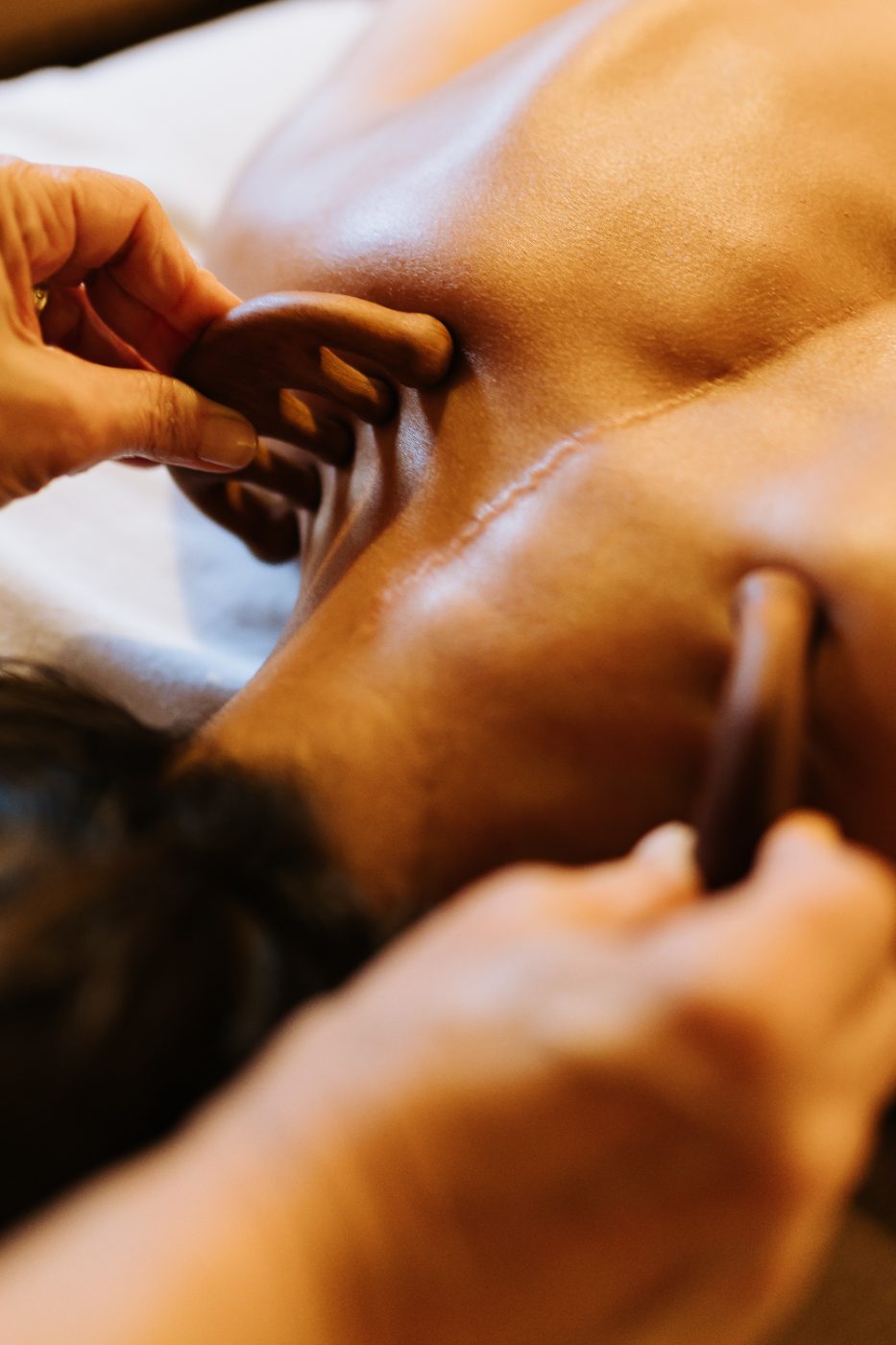 Massagem Clássica — mãos em deslizamento